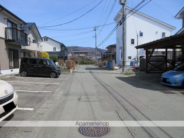 その他　周辺道路（その他）まで0m