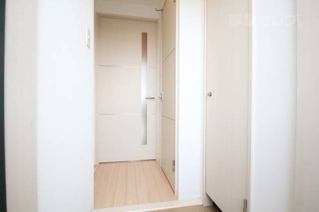 玄関　※２０２号室内装写真参照