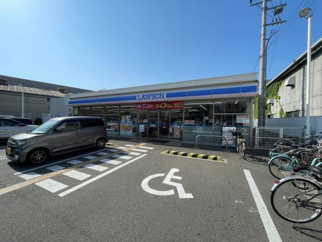 コンビニ　ローソン（コンビニ）まで685m