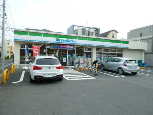 コンビニ　ファミリーマート 関町北二丁目店（コンビニ）まで284m