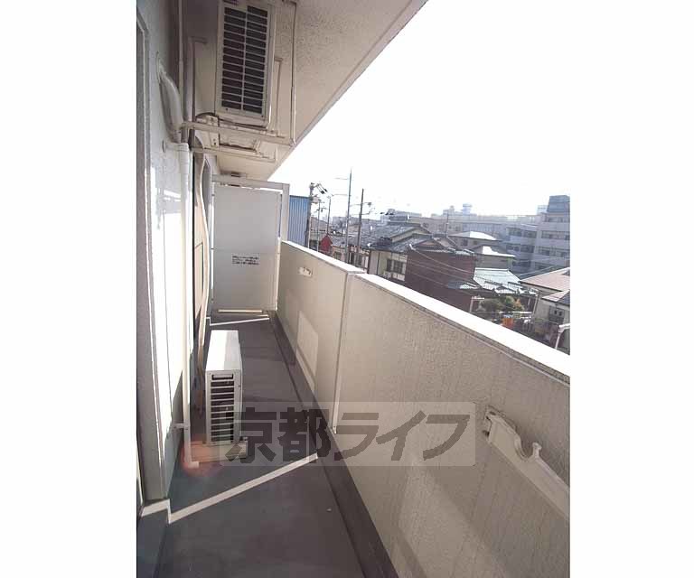 バルコニー　日当たり良好のバルコニーです。