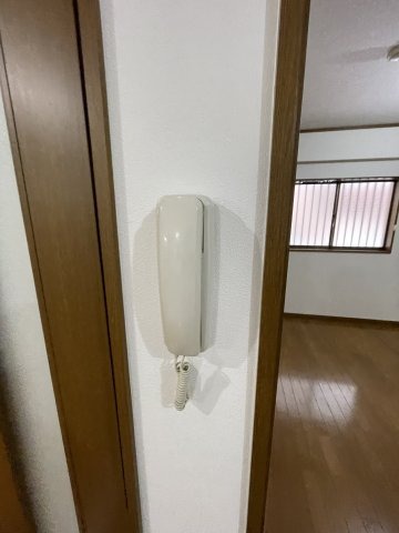 セキュリティ　受話器付きインターホンです