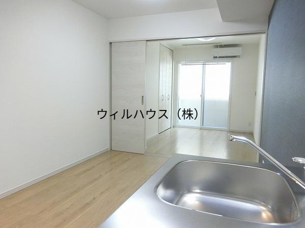 居室・リビング　室内きれいです！