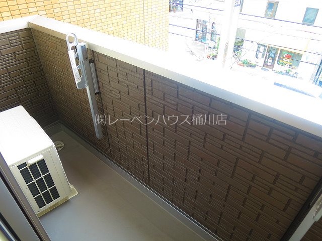 バルコニー　日当たり抜群です