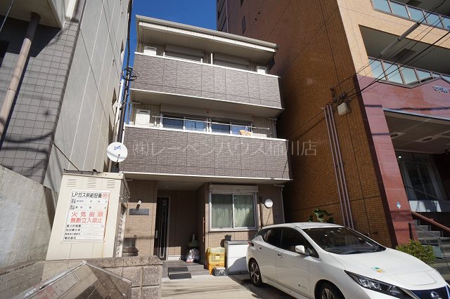 建物外観　オートロック付き駅近マンション