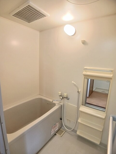 バス・シャワールーム　バス