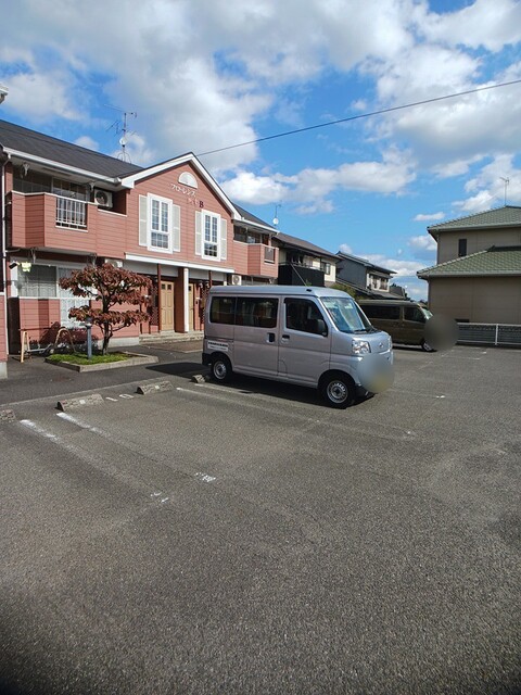 駐車場　駐車場