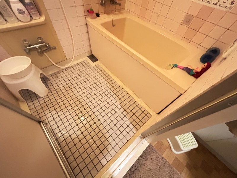 バス・シャワールーム