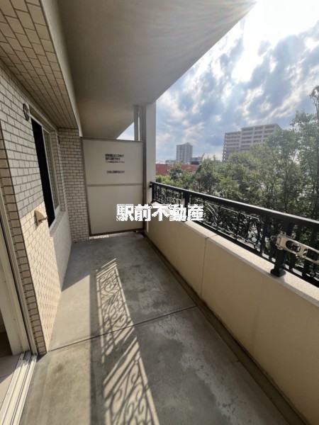 バルコニー　※同マンション別部屋