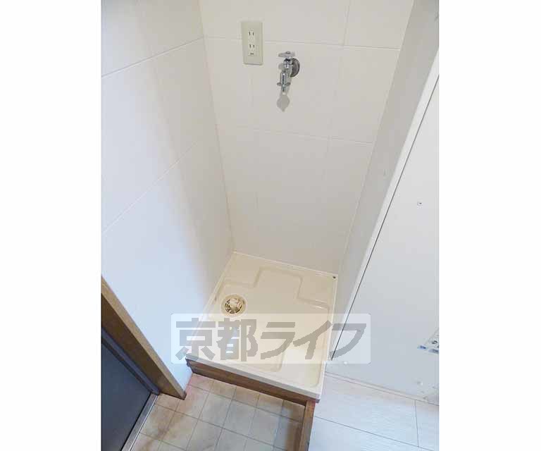 その他設備　室内洗濯機置きです。