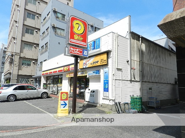 コンビニ　ニューヤマザキデイリーストア小倉駅北浅野店（コンビニ）まで132m