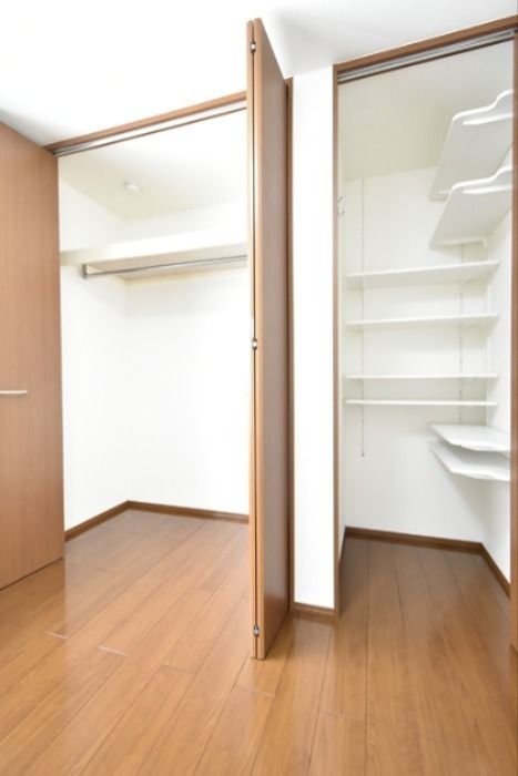 収納　※同じ間取りの別部屋の写真となります