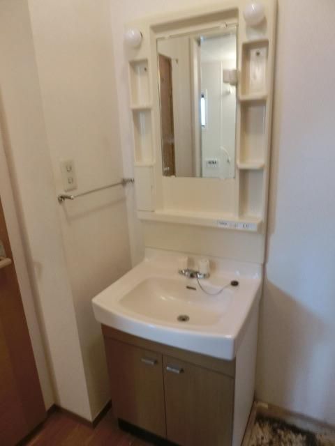 洗面設備　※別号室参考写真です