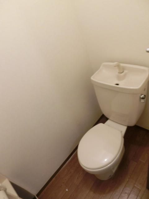 トイレ　※別号室参考写真です