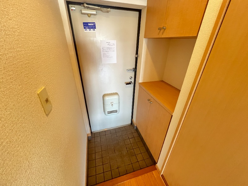 玄関　１４１１号室写真