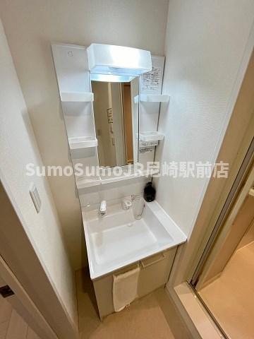 洗面設備　朝の身支度には欠かせない独立洗面化粧台