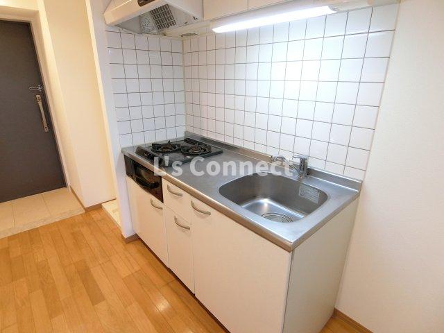 キッチン　２口ガスコンロのシステムキッチン。