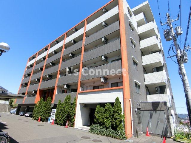 建物外観　オートロックの都市ガスマンション。