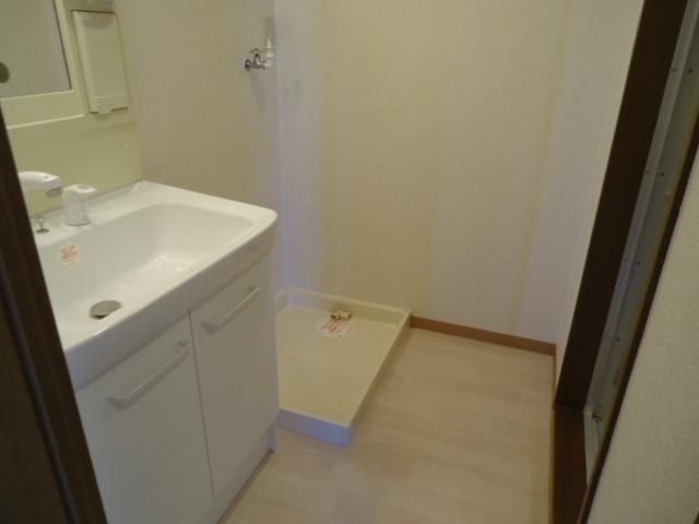 洗面設備　別部屋写真、参考になります