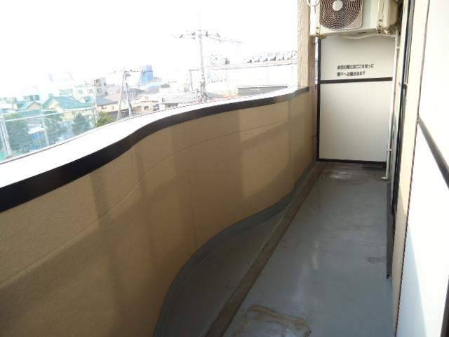 バルコニー　別部屋写真、参考になります