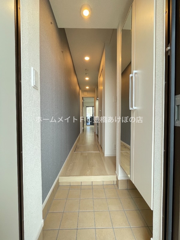 玄関　別部屋写真