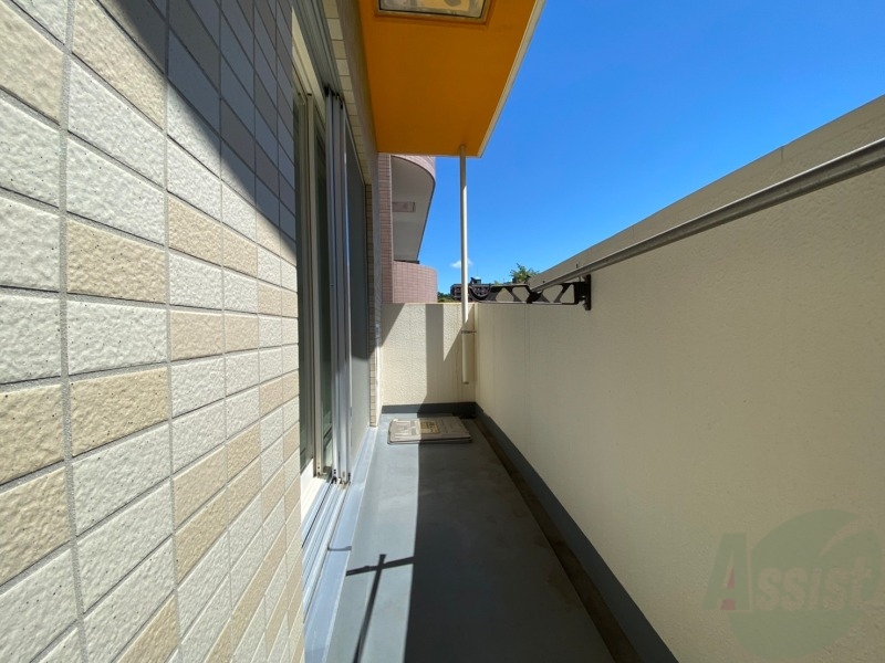 バルコニー　バルコニーが付いていますので一息ついてみてはいかがですか。