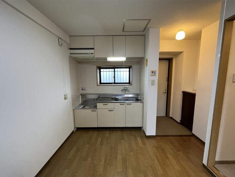 キッチン　※別室参考写真