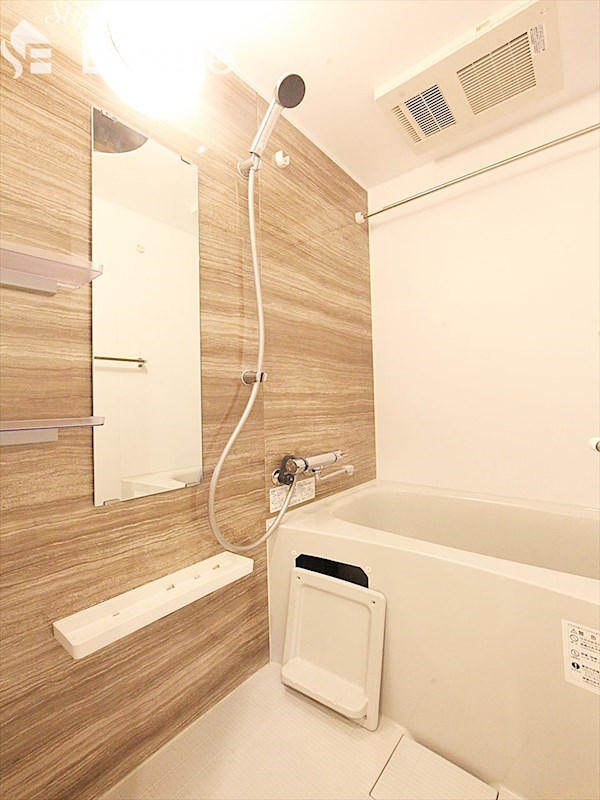 バス・シャワールーム　バスルーム