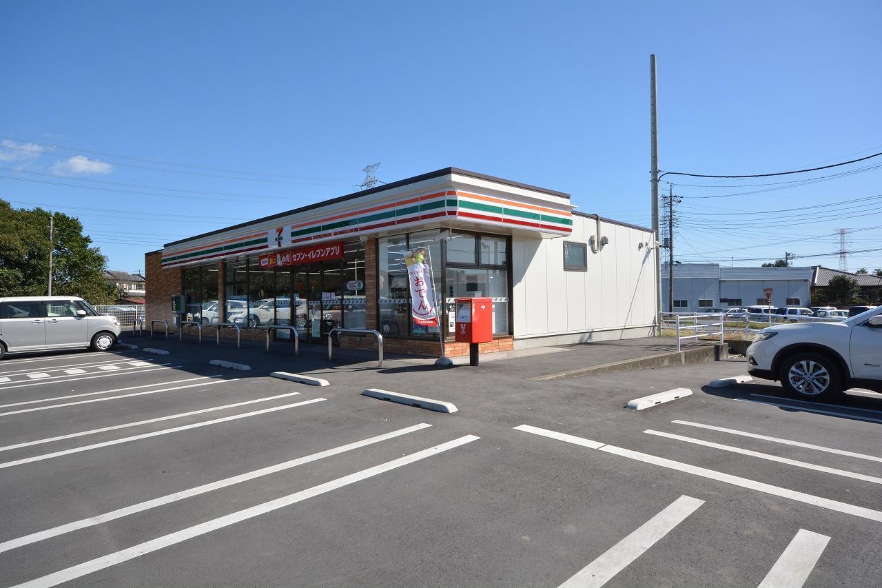 コンビニ　セブン-イレブン藪塚大原店（コンビニ）まで595m