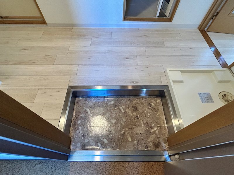 玄関　参考画像