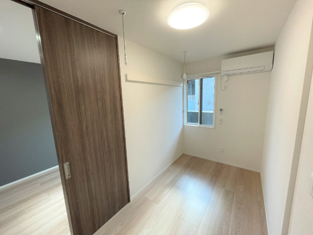 居室・リビング　※同じ間取りのお部屋の参考写真となります。