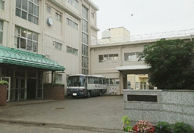 高校・高専　浜松修学舎（高校・高専）まで500m