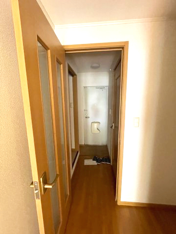 居室・リビング　イメージとして同建物他部屋を表示しています