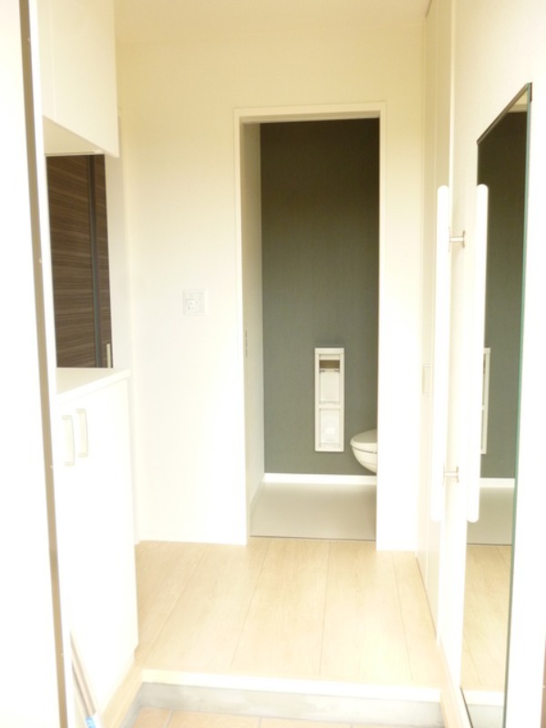 玄関　図面と現状に相違がある場合には現状を優先