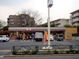 コンビニ　セブンイレブン 板橋舟渡1丁目店（コンビニ）まで747m