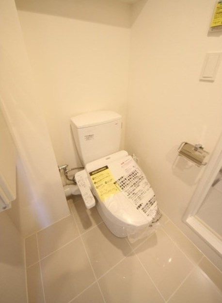 トイレ　別号室参考写真