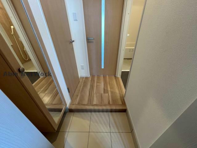 玄関　同型タイプ　現況優先