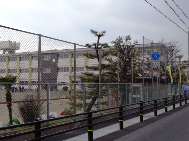 小学校　市立愛宕小学校（小学校）まで1300m