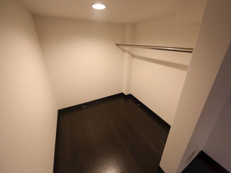 収納　ウォークインクローゼット（収納充実してます）