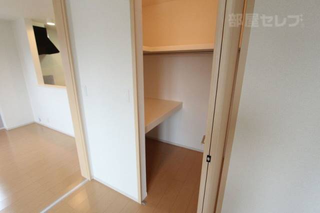 収納　※同型タイプイメージ