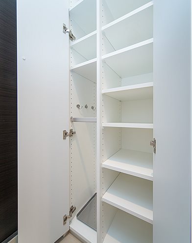 玄関　★見学予約受付中★