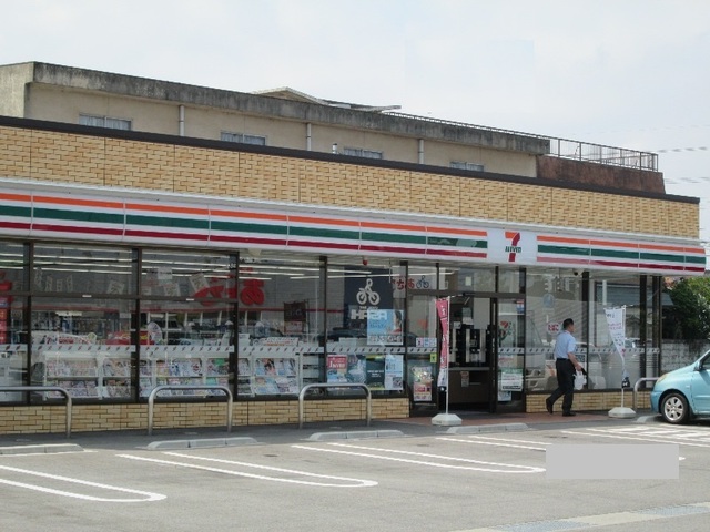 コンビニ　セブンイレブン高岡蓮花寺店（コンビニ）まで365m