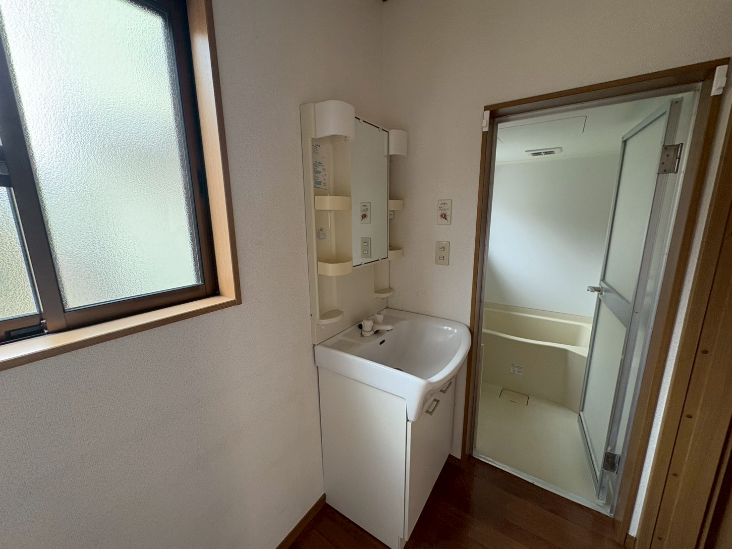 洗面設備　独立洗面台