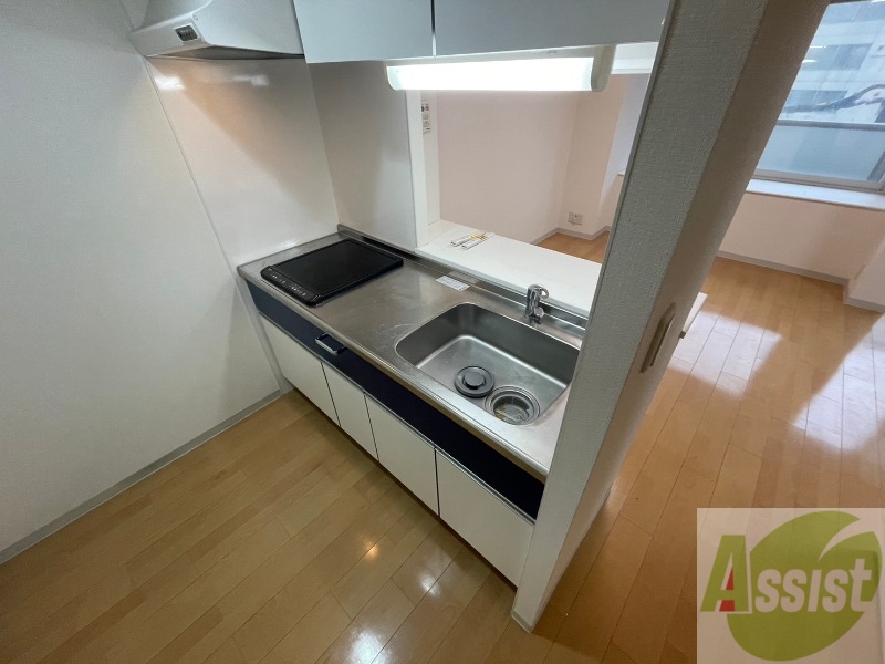 キッチン　キッチンです。お手入れしやすいＩＨクッキングヒーターです。