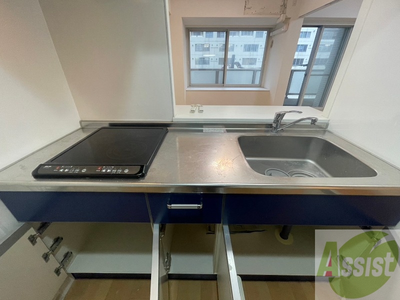 その他設備　対面キッチンになっているので料理しながらＴＶも見れますよ～。