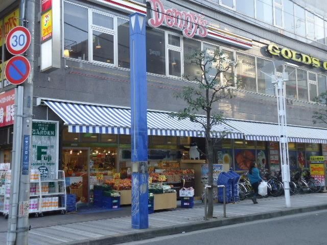 スーパー　スーパー（スーパー）まで800m