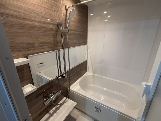 バス・シャワールーム　※別部屋参考写真