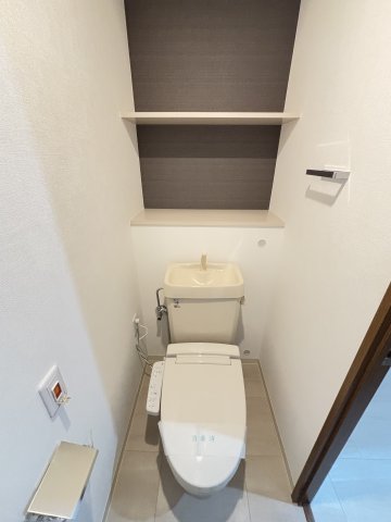 トイレ　※別部屋参考写真