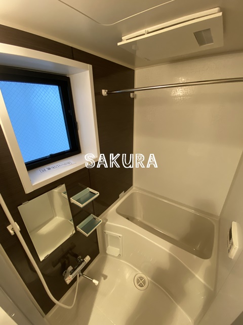 バス・シャワールーム　ご家族や長時間入浴に便利な追い炊き機能付きです♪