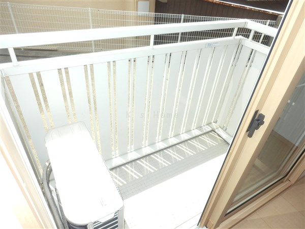 バルコニー　バルコニーは陽当たり良好